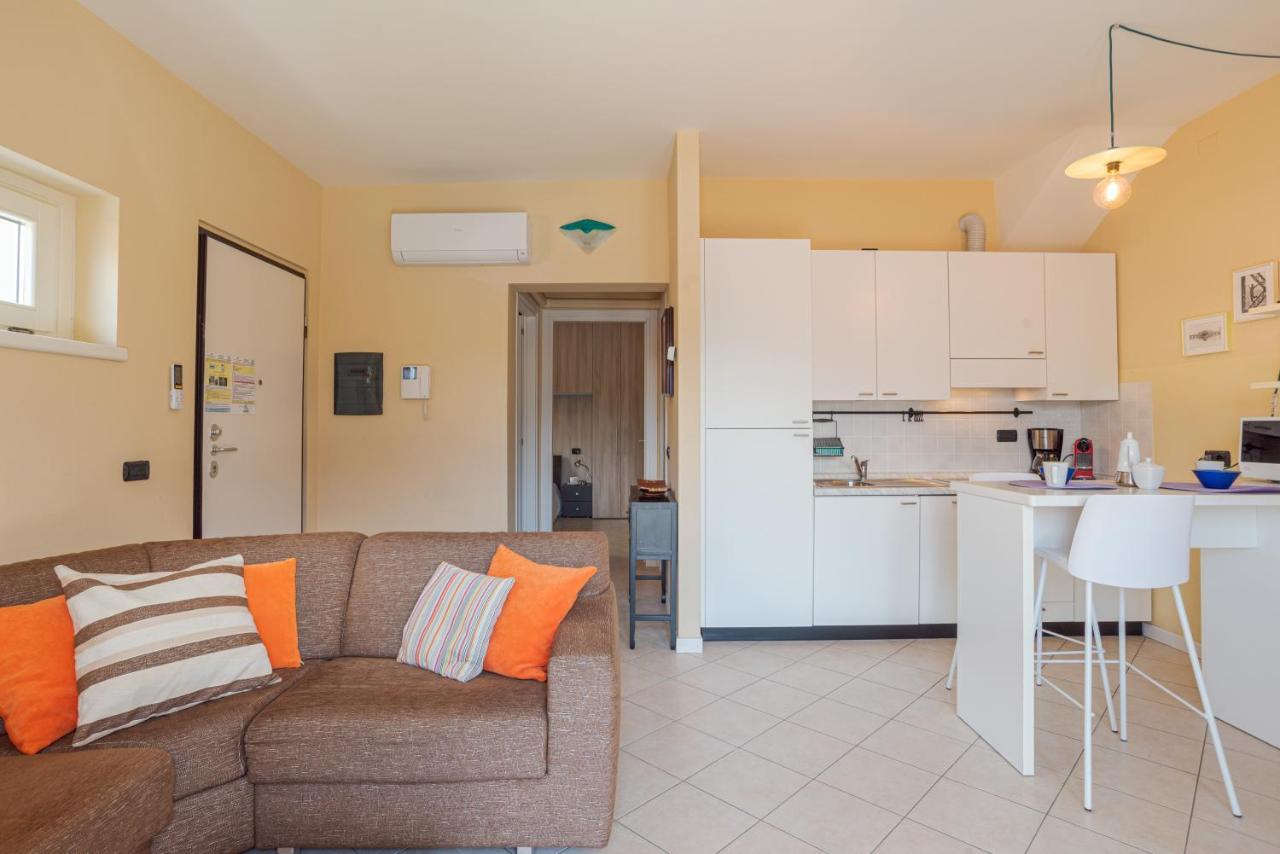 Lake Como Apartment With Balcony And Private Parking Ossuccio Εξωτερικό φωτογραφία